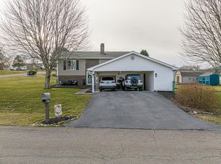 23270 Pioneer Dr, Bristol, VA 24202