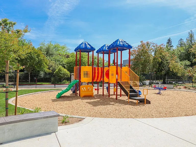 Play Park and jogging trail