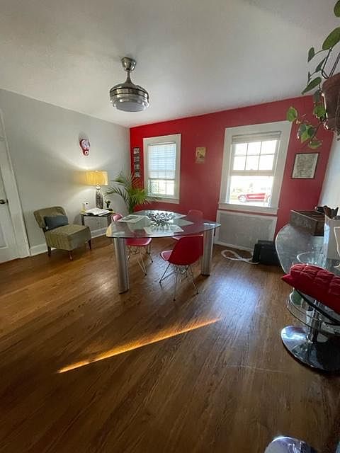 Dining room-lounge