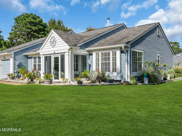 988B Buckingham Drive, Manchester, NJ 08759