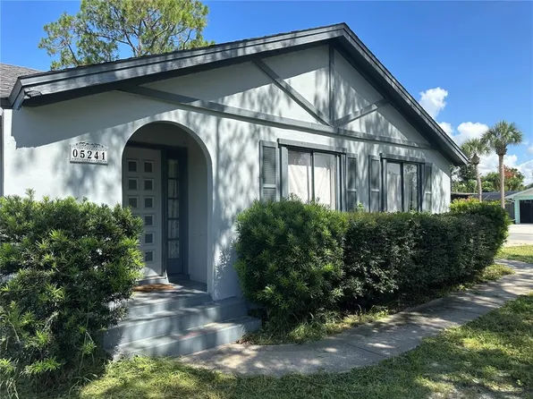 5241 Magnolia Ter, Fruitland Park, FL 34731