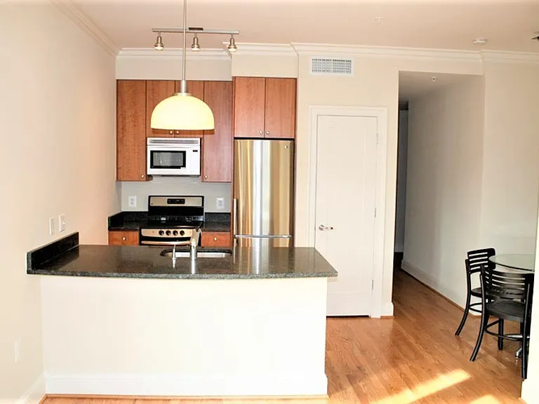 2110 19th St NW — Photo 5
