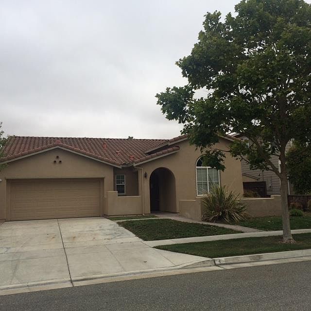 1st image of 4 Ahwahnee St