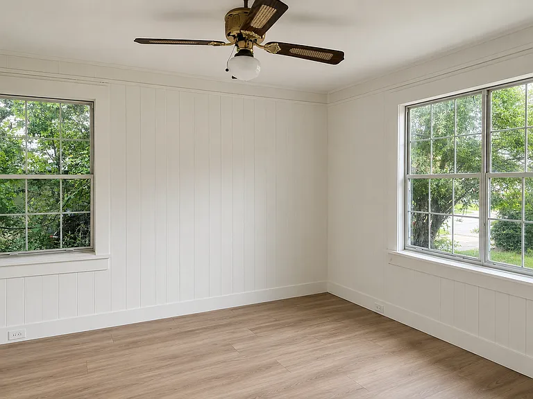 513 Hoke St — Photo 1