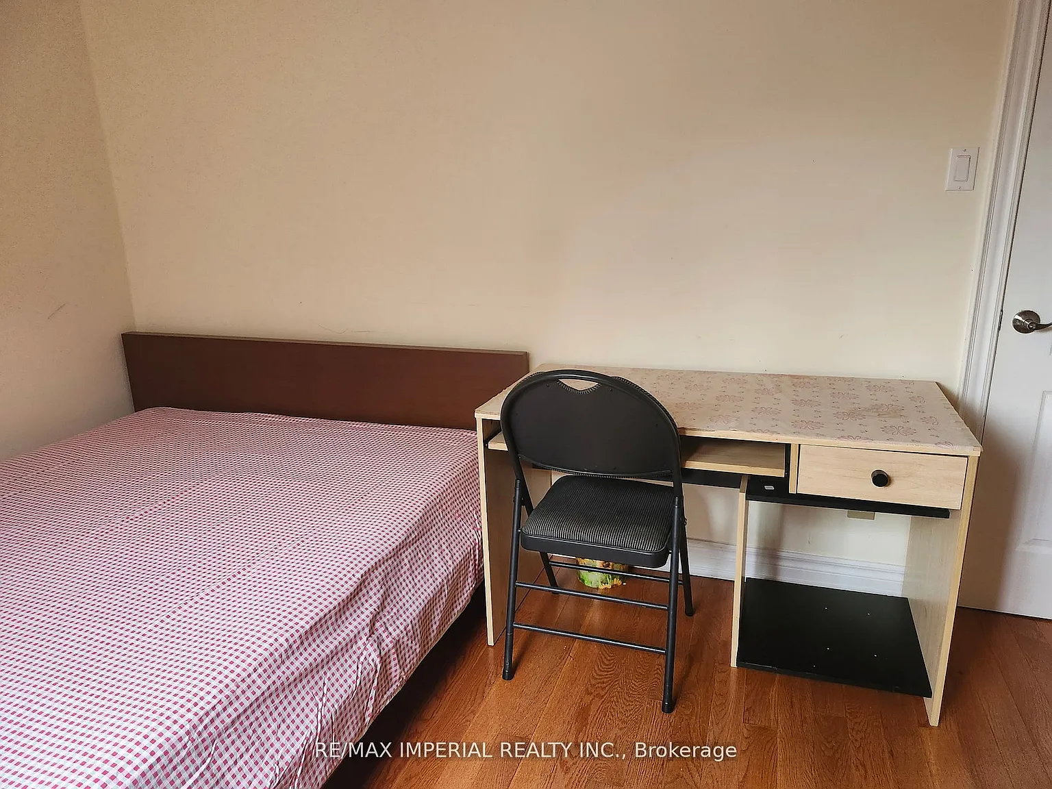 1 bed, $800 — Photo 2