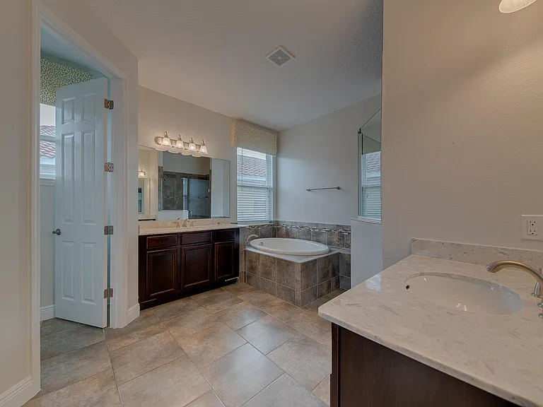 3723 Paradiso Cir — Photo 22