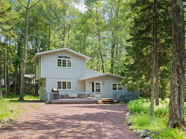 231 Gross Dr, Pocono Pines, PA 18350
