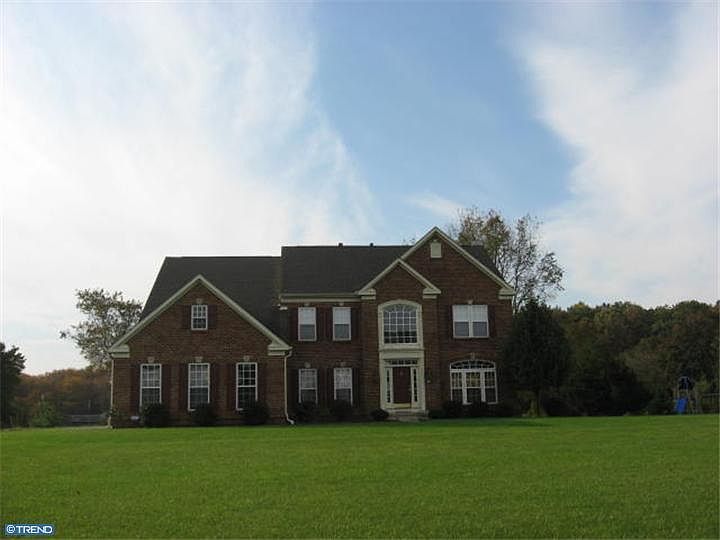 1st image of 111 Lafayette Dr
