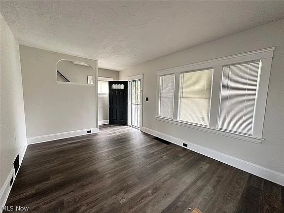 3rd image of 3437 W 88th St Unit 1