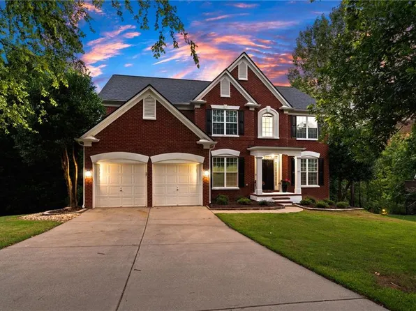 720 Glastonbury Ct, Cumming, GA 30041