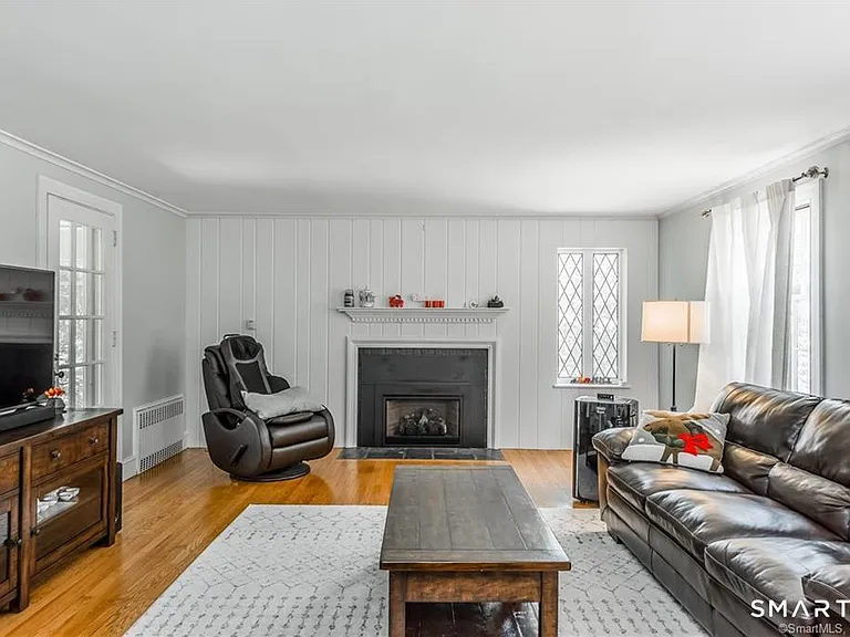 331 Auburn Rd — Photo 19