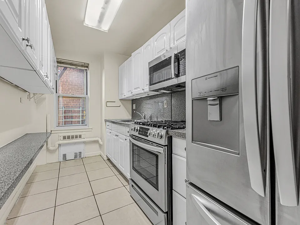 66-33 Yellowstone Blvd #4G
