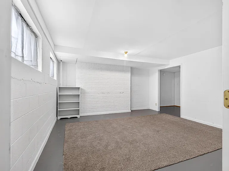 225 Harvest Dr — Photo 38