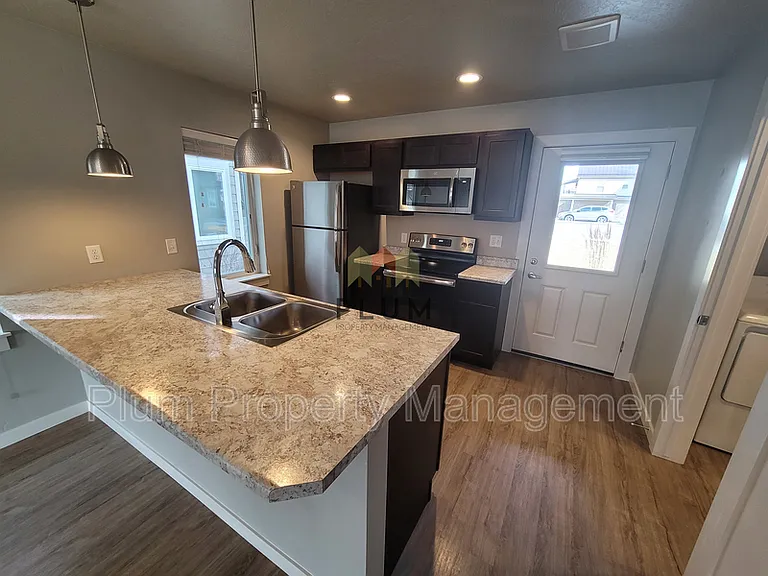 2414 McDonald Ave #102 — Photo 7