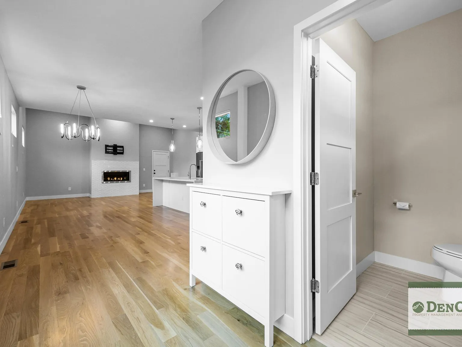 2 bed, 1367 sqft, $2,800 — Photo 4