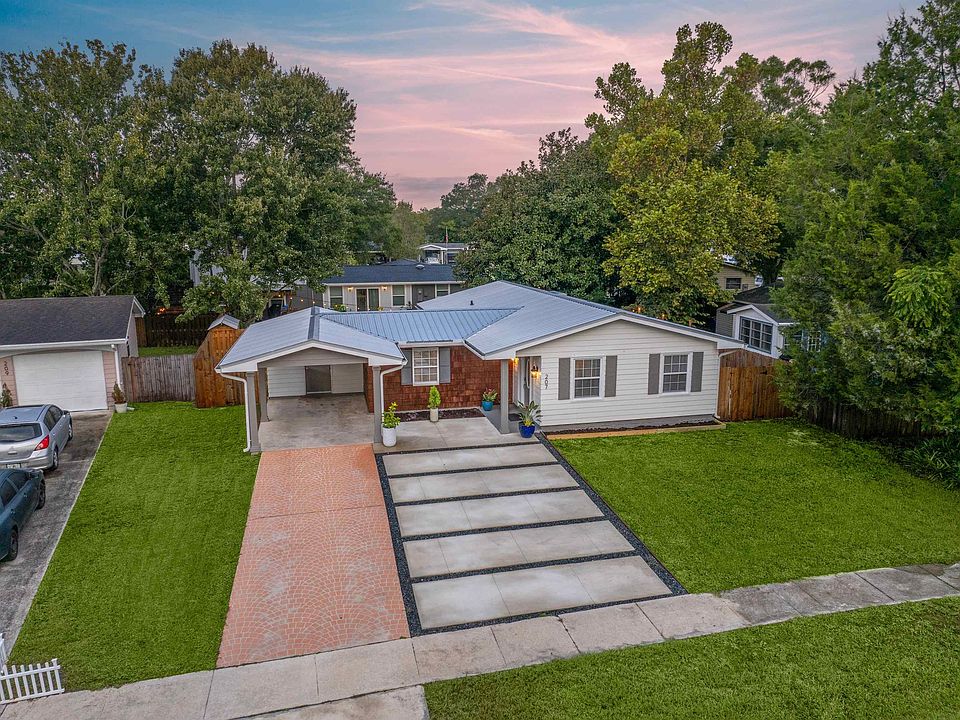 1st image of 207 Cotorro Ln