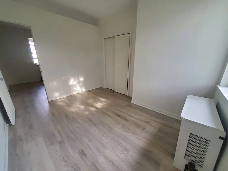 110 Crystal St #2 — Photo 6