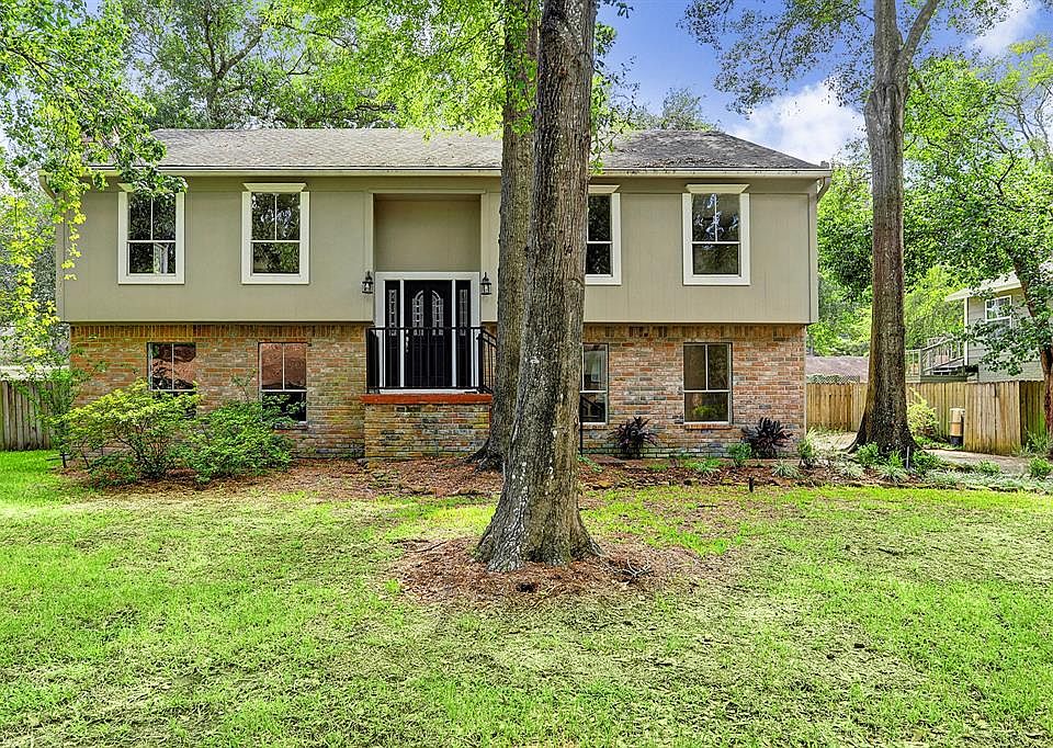 1st image of 2138 Parkdale Dr