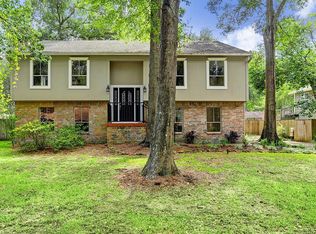 2138 Parkdale Dr, Humble, TX 77339