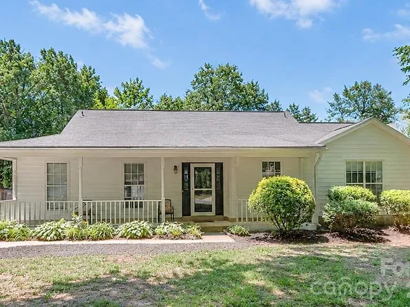 13615 Wildiris Ct, Pineville, NC 28134