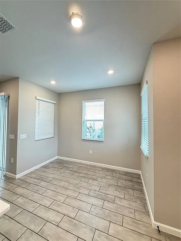 3 bed, 2.5 bath, 1506 sqft, $2,200 — Photo 3