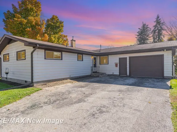 3031 Brockton Pl, Saginaw, MI 48602