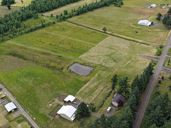 5th image of Hill Rd