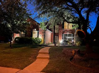 909 Providence St, Denton, TX 76205