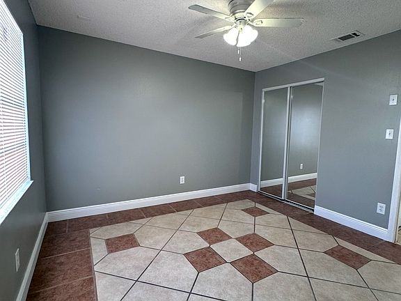 2nd image of 802 Toledo Ct