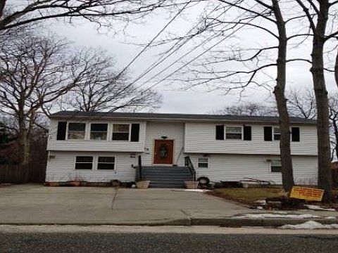 2nd image of 1435 E 3rd Ave
