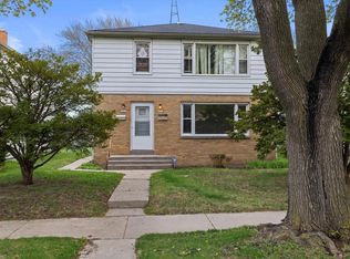 8829 W Congress St #8831, Milwaukee, WI 53225