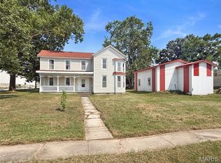 301 S Palmyra St, Perry, MO 63462