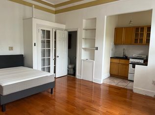 205 S 42nd St APT B1, Philadelphia, PA 19104
