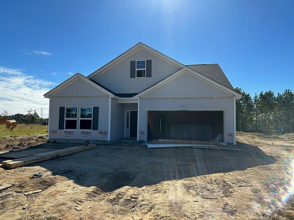 1st image of 404 Mayflower Dr