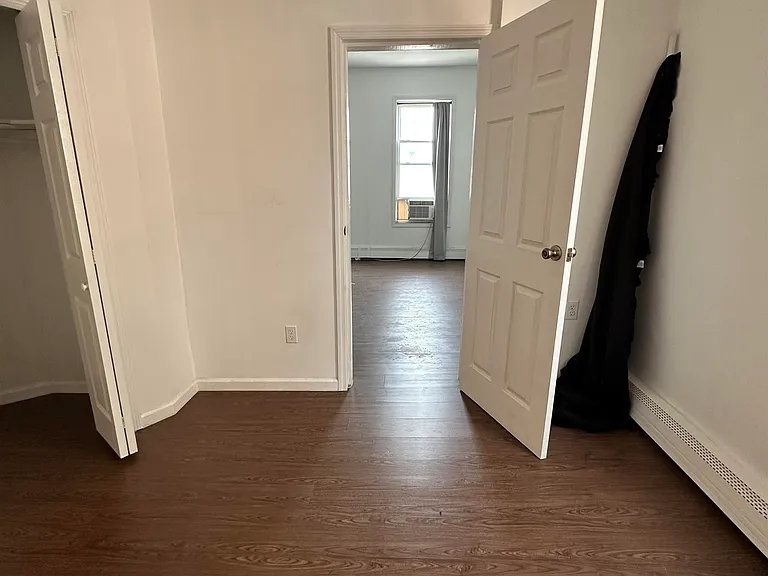 190 Clinton Ave #4 — Photo 8