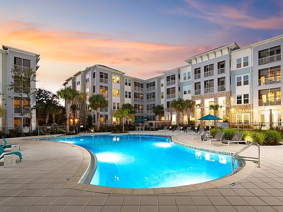 Soltair Cypress Creek Pool at Dusk