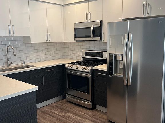 3rd image of 4231 McLaughlin Ave APT 402