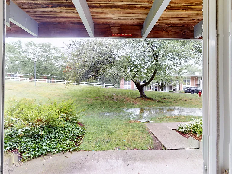 The Commons at Windsor Gardens — Photo 193