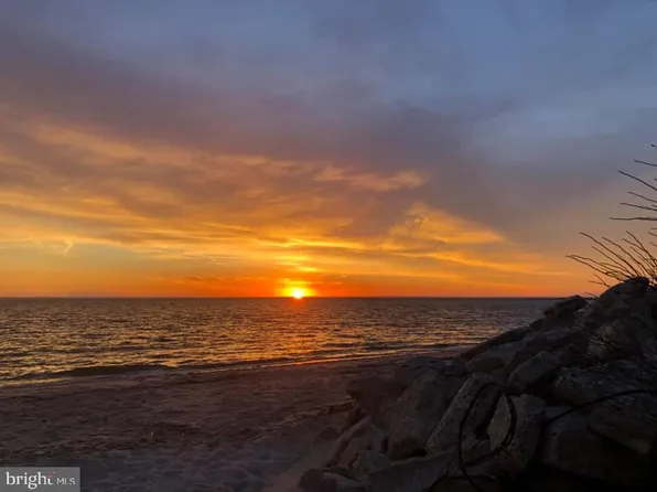 192 New Jersey Ave, Fortescue, NJ 08321