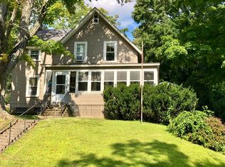 20 Central St, Southborough, MA 01772