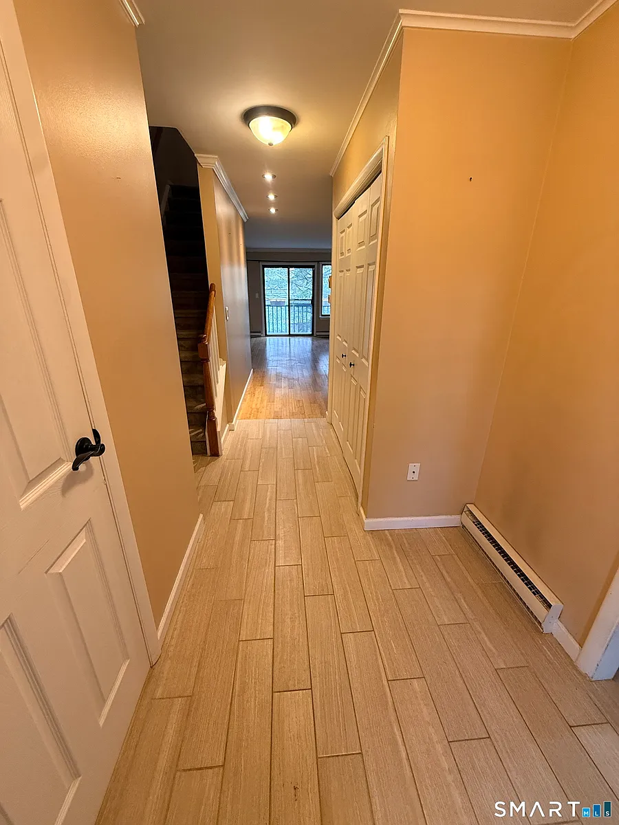 Building Photo - 23 Margo Ct #23