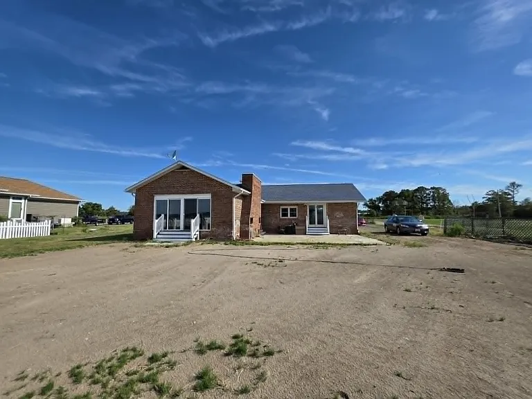 22931 Steele Dr — Photo 30