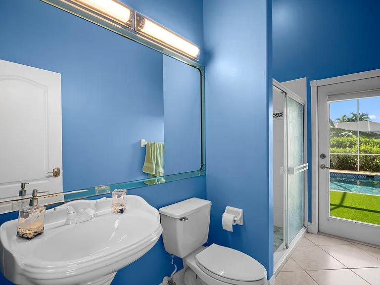 5024 SW 8th Pl — Photo 15