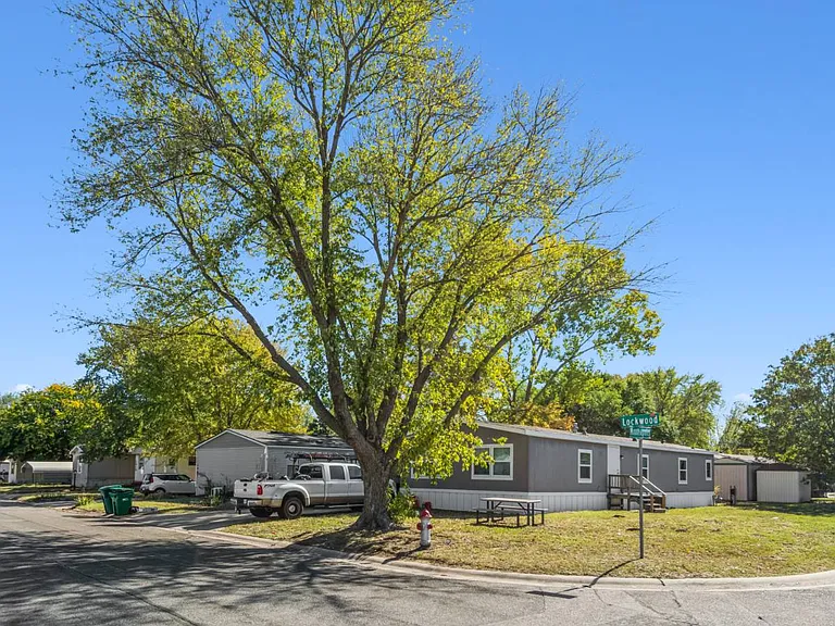 5434 S Kansas Ave — Photo 17