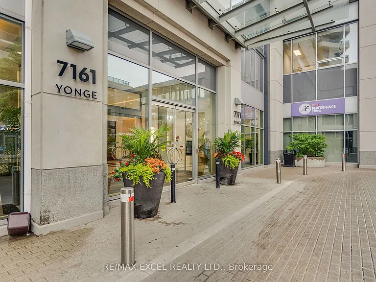 7161 Yonge St #625 — Photo 6
