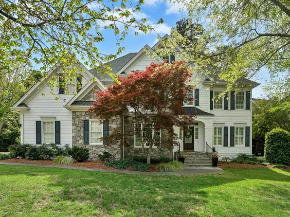 101 Gentlewoods Dr, Cary, NC 27518