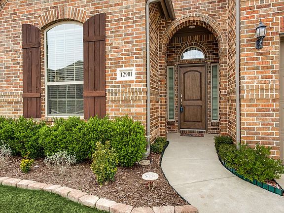 2nd image of 12901 Royal Ascot Dr