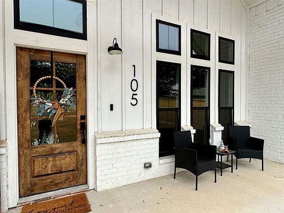 2nd image of 105 Proctor Ln