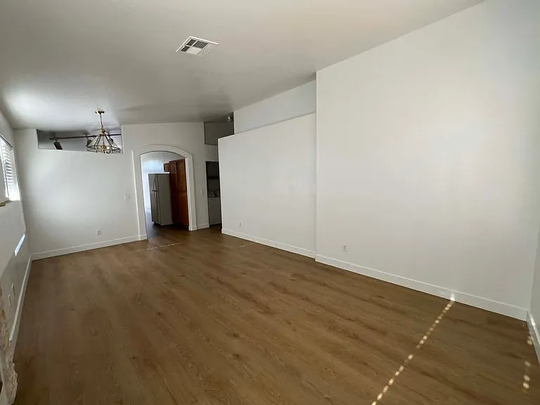 7116 Old Village Ave — Photo 10