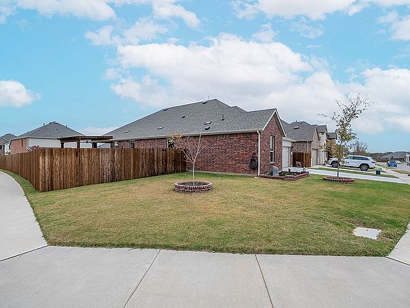 2nd image of 11203 Hawks Landing Dr